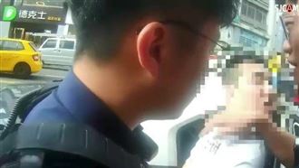 爛醉屁孩想續攤被拒　揮刀譙警三字經GG了