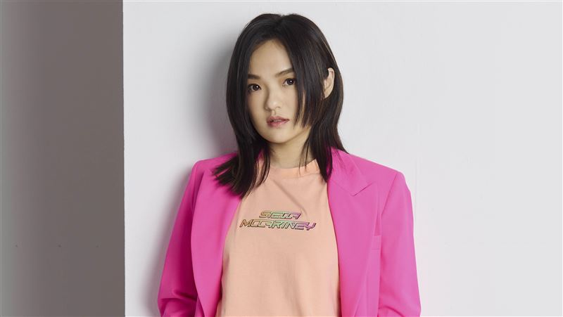 金曲歌后驚變帶貨直播主　狂銷奢侈品驚呆