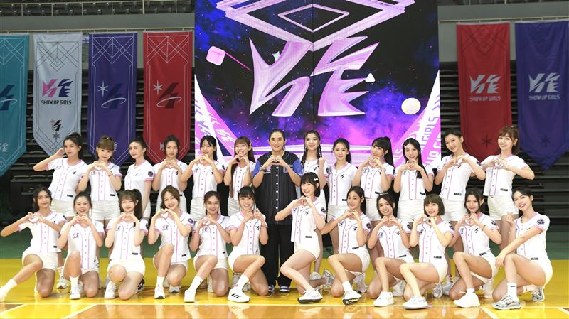 《炸裂吧》24位嚴選「流量密碼女神」亮相