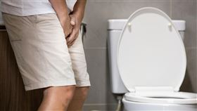 根據國際尿失禁防治協會定義，一晚出現至少2次以上的強烈尿意而中斷睡眠，即是「夜尿症」。（圖／公關照片）