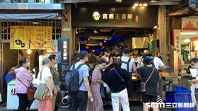 富霸王豬腳(記者張可君攝影)