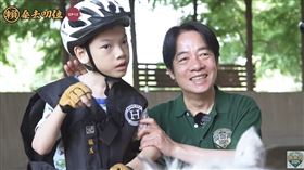 賴清德與謝子涵體驗馬術（圖／翻攝自賴清德YT）