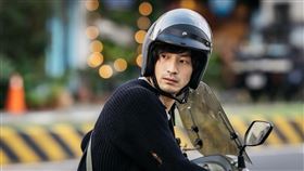 王育麟《動物感傷的清晨》福地祐介（圖／凱渥提供）