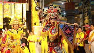 超氣勢！護國宮太子今晚回宮桃園人潮湧現