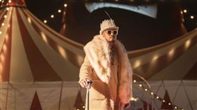 熱狗推出新歌〈大馬戲團〉。（圖／本色提供）