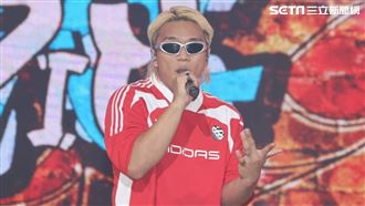 阿跨面金鐘不穿藍白拖！背後原因曝光