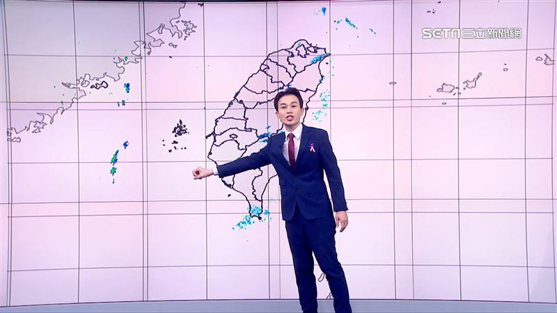 今日台灣上空水氣不多,維持秋老虎的天氣型態