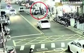 新北陳男闖進無人在家的套房睡覺遭逮。（圖／翻攝畫面）