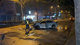 消防隊,滅火器,身體,駕駛,居民,台中市沙鹿區（圖／翻攝畫面）