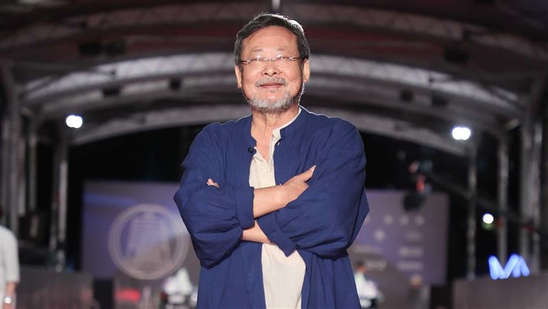 陳明章拒當中國人　現身金鐘嗨喊：很高興
