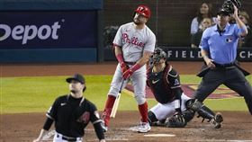 ▲舒瓦伯（Kyle Schwarber）敲出季後賽生涯第19轟，成為左打第1人。（圖／美聯社／達志影像）