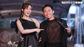 蔡昌憲和楊小黎擔任紅毯主持人。（圖／記者邱榮吉、楊澍攝影）
