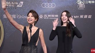 丁寧走紅毯穿超辣！同台混血「女兒」超正