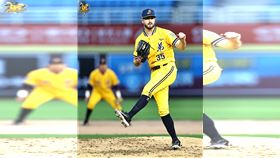 ▲艾士特5局的大暴傳一口氣丟2分，不但讓樂天追平，第5局4分大局逆轉。（圖／中信兄弟球團提供）