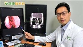 中山醫學大學附設醫院耳鼻喉科黃承楨醫師表示，鼻竇炎常見4種症狀包含鼻塞、黃鼻涕、嗅覺不好及臉部悶脹感