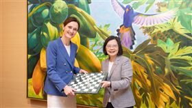 蔡英文總統今（23）日午間宴請立陶宛國會議長希米利特（Viktorija Čmilytė-Nielsen）訪問團。（圖／總統府提供)