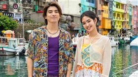 林哲熹和雷嘉汭在《叫我驅魔男神》演驅魔CP。（圖／光盛影業提供）