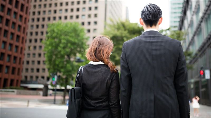 女下士出軌士官長　憲兵隊包庇封口綠帽夫