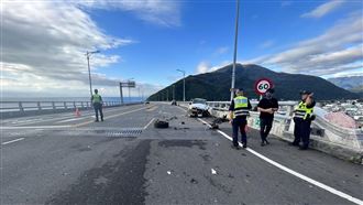 開特斯拉赴台東領牌　逆向撞吉普車害1死