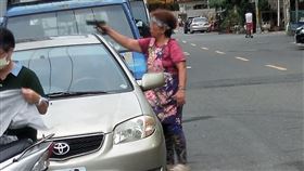 高雄,鼓山,阿嬤,槍,獼猴,警方,翻攝畫面