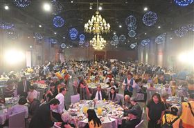 台北仁濟院「辦桌」宴請500獨老慶重陽（業配勿用）