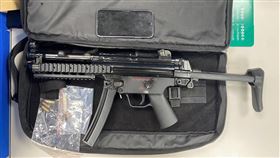 新莊,衝鋒槍,新北,台南,行李箱,兜售,MP5