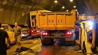 宜蘭新澳隧道1死11傷　車禍原因曝光