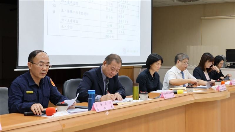 總統大選將至！新北檢察長赴三重分局慰勉