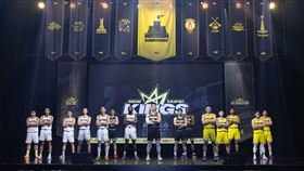 新北國王25日舉辦開季記者會，林書豪、林書緯兄弟合體亮相。（圖／新北國王提供）