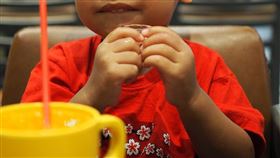 餐廳，兒童，家長，小朋友，吃飯（圖／pixabay）