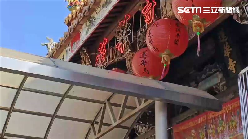 每份300元幫郭台銘連署　宮廟董座遭收押