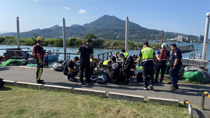 新／淡水捷運站後方婦人墜河　無生命跡象