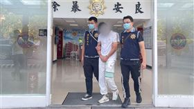 台版柬埔寨棄屍男潘伊凡棄保潛逃，警方查獲到案。（圖／翻攝畫面）