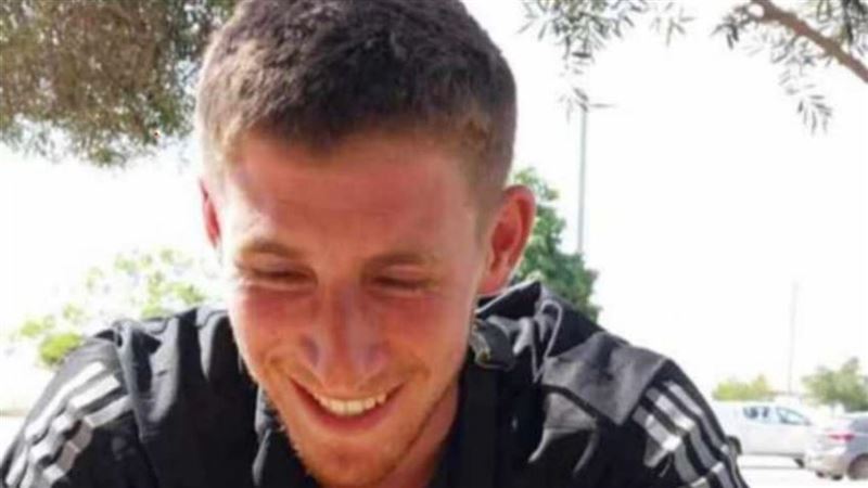 站洞口撿手榴彈還擊！22歲士兵肉身護30人