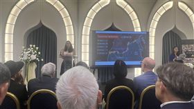 以色列駐台代表簡報說明以哈戰爭情勢以色列駐台代表游瑪雅在簡報中感慨，以色列除應對實體戰爭，還要面對許多社群或媒體上的反猶太認知戰。中央社記者黃雅詩攝  112年10月26日