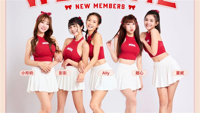 臺北戰神啦啦隊+5女神　驚見小龍女小珍奶
