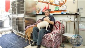 乩身獸醫師王聲文出身名門　穿梭陰陽兩界照護毛孩生死（圖／鏡週刊）