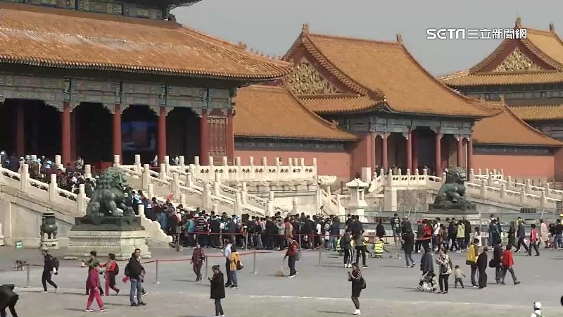 獨／赴中旅團未開放　落地成團走灰色地帶