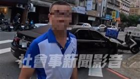 南港男子錄影準備檢舉違停與車主爆發爭執。（圖／翻攝畫面）