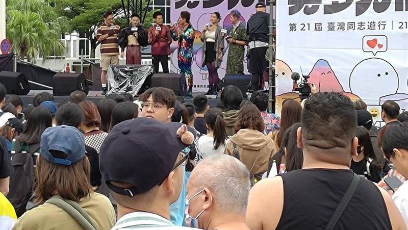 直擊／同志大遊行15.3萬人走上信義區街頭