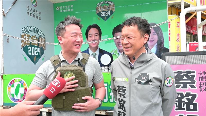 穿防彈背心拜票！他揭馬文君被超車心急了