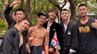 炎亞綸神隱首露面！被網黃捕捉合照曝現況