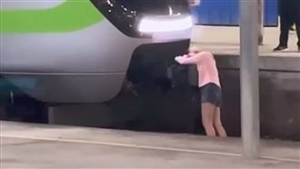 台鐵中壢站區間車動不了　原因竟是