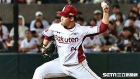 ▲中華職棒34年季後挑戰賽，樂天桃猿投手王志煊化解危機。（圖／記者劉彥池攝影）