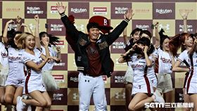 ▲中華職棒34年季後挑戰賽，樂天桃猿投手王志煊拿下單場MVP。（圖／記者劉彥池攝影）