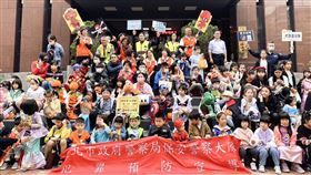 識詐小尖兵！北市保大警結合社區萬聖節變裝  防詐觀念從小萌芽（圖／臺北市政府警察局保安警察大隊提供）