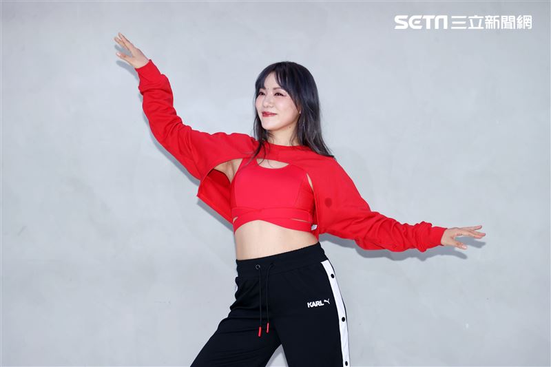 丁噹演唱會練舞彩排。（記者邱榮吉/攝影）