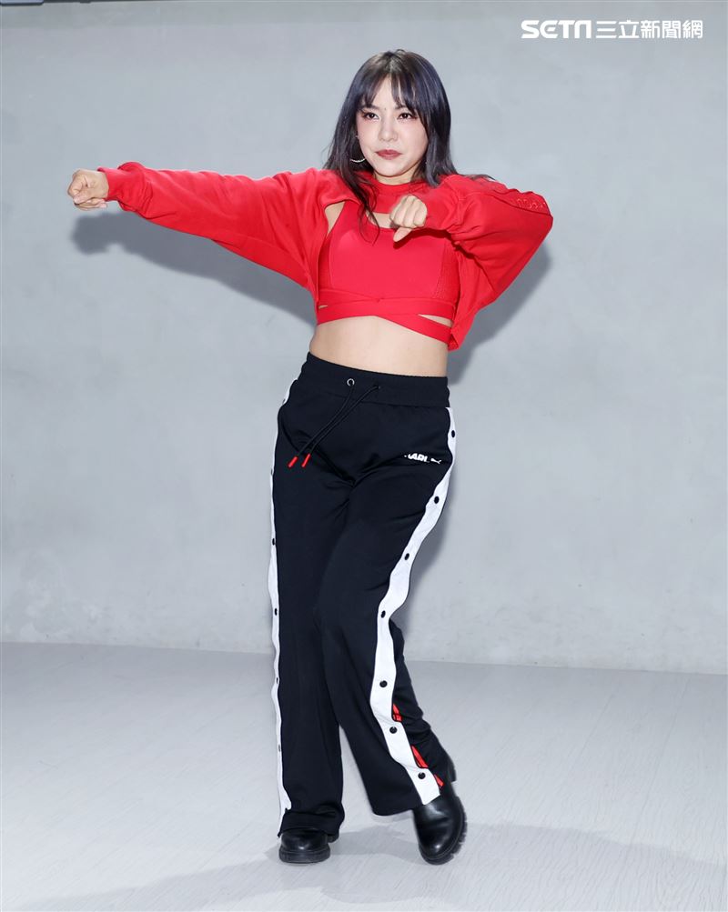 丁噹演唱會練舞彩排。（記者邱榮吉/攝影）