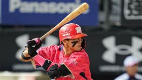 ▲味全龍與合庫練習賽，拿莫．伊漾首局首打席開轟。（資料圖／翻攝自味全龍Dragons官方粉絲專頁）