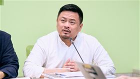 民進黨團批廖先翔是「全台最貪政治家族」、洪申翰（圖／賴品妤辦公室提供）